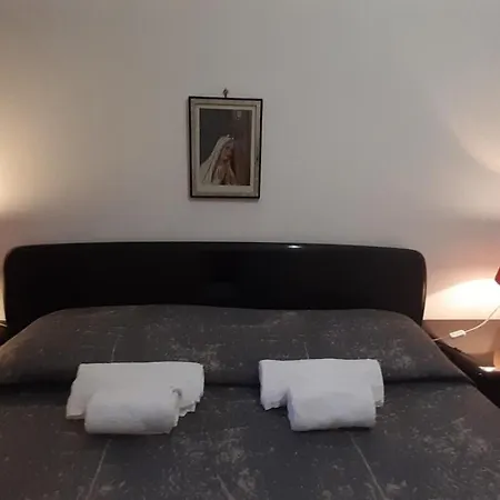Semesterbostad Baia Capomulini *